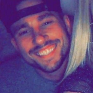 Meet your Posher, Dustin